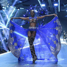 2018_Victoria_27s_Secret_Fashion_Show_-_Runway_44481.jpg