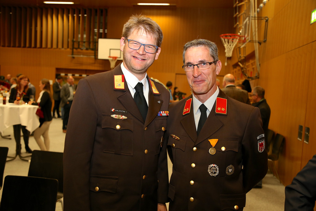 FW-Kommandant Ingo Valentini mit Stellvertreter Markus Scherer.JPG