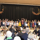 Auch die Kindergartenkinder wirkten mit.jpg