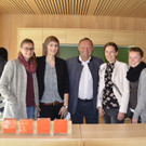 B__rgermeister Kurt Krottenhammer besichtigt den neuen Kindergarten.jpg