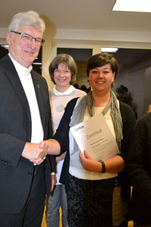 Neue Sozialpatinnen mit Pfr_ Rudolf Bischof.JPG