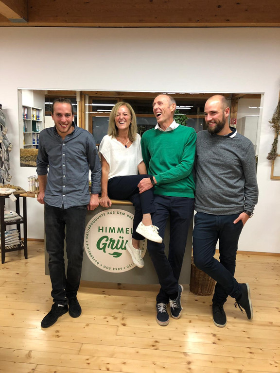 Familienbild Himmelgr__n.JPG