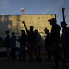 Central_America_Migrant_Caravan_96384.jpg
