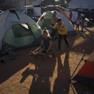 Central_America_Migrant_Caravan_72232.jpg