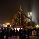 Der stimmungsvolle Hörbranzer Weihnachtsmarkt findet bei der Volksschule statt.