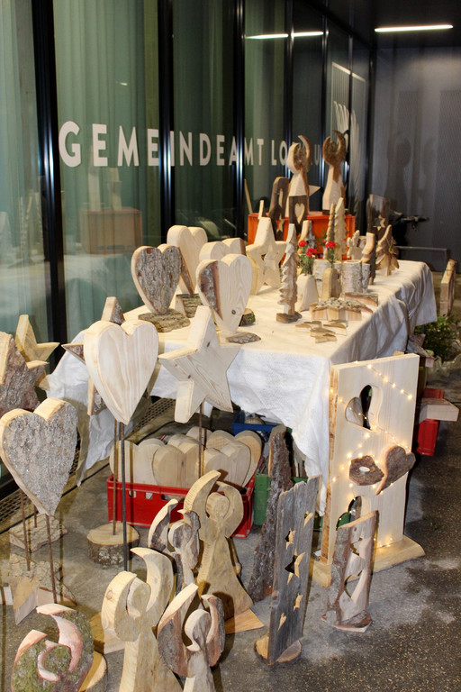 Adventzauber ILLUMINIERUNG mit Weihnachtsmarkt 01-12-2018 _13_.JPG