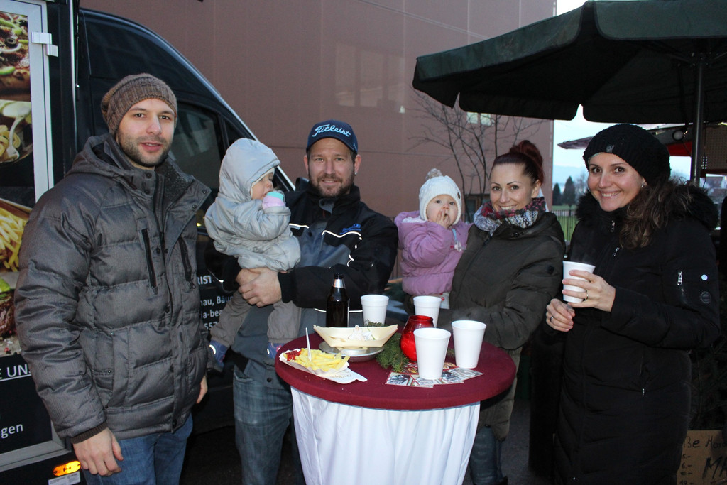 Adventzauber ILLUMINIERUNG mit Weihnachtsmarkt 01-12-2018 _6_.JPG
