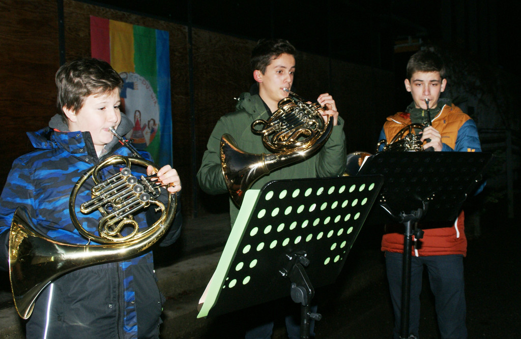 v_li_ Samuel_ Sandro_ Simon - Horn Trio Cornettos.JPG