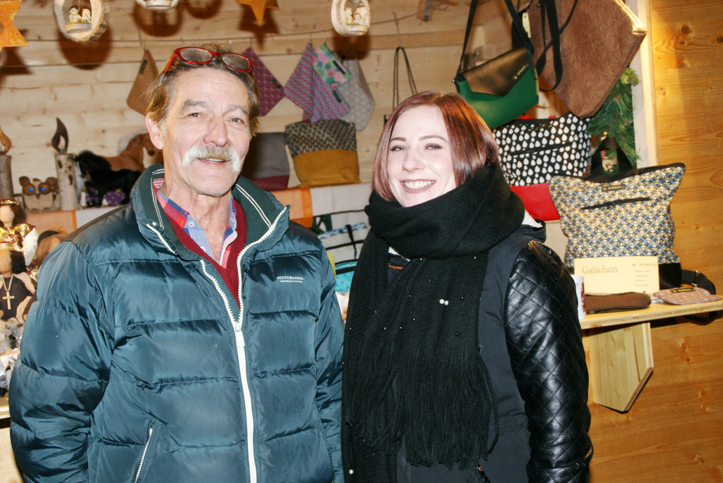 Hans-Werner und  Tanja Petzold - Kunst liegt in der Familie.JPG