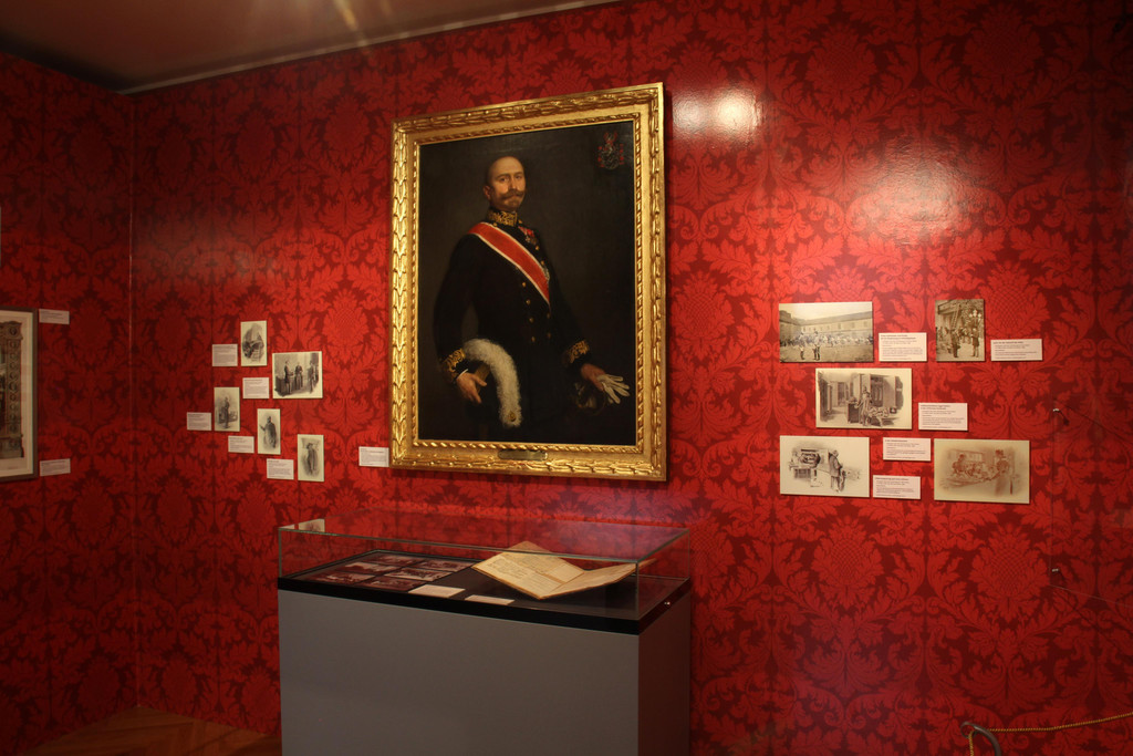 Ausstellung_Bruch und Kontinuit__t_Hofmobiliendepot  ___  M__bel Museum Wien __ SKB  _22_.JPG