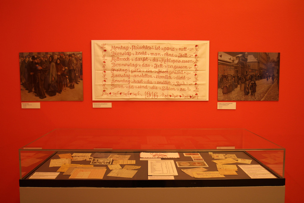 Ausstellung_Bruch und Kontinuit__t_Hofmobiliendepot  ___  M__bel Museum Wien __ SKB  _33_.JPG
