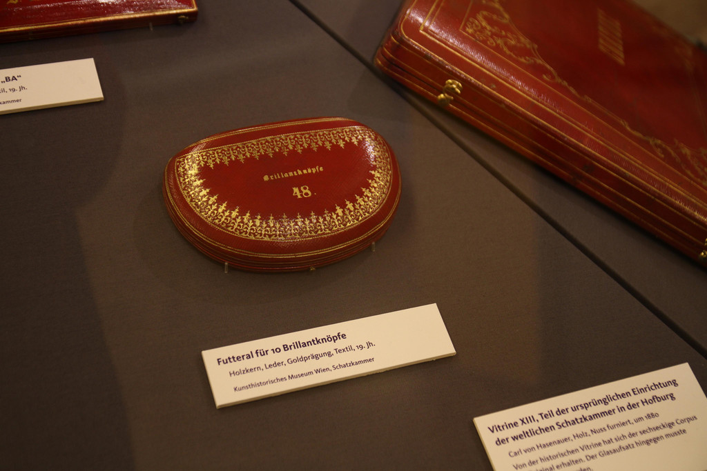 Ausstellung_Bruch und Kontinuit__t_Hofmobiliendepot  ___  M__bel Museum Wien __ SKB  _39_.JPG