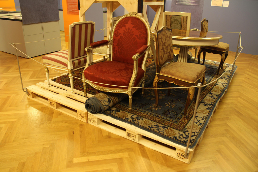 Ausstellung_Bruch und Kontinuit__t_Hofmobiliendepot  ___  M__bel Museum Wien __ SKB  _45_.JPG
