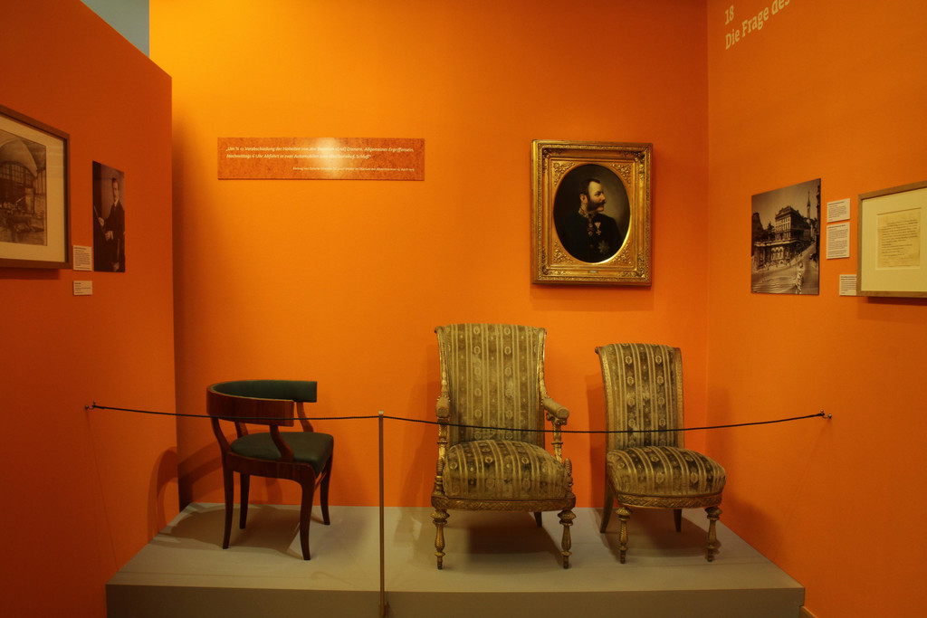 Ausstellung_Bruch und Kontinuit__t_Hofmobiliendepot  ___  M__bel Museum Wien __ SKB  _46_.JPG