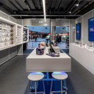 Red Bull MOBILE Shop in THE MALL_ Wi.jpg