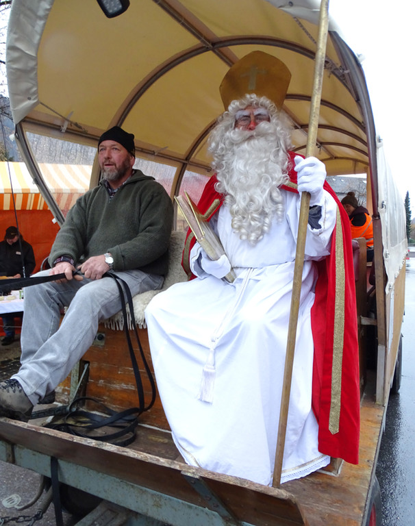 Christkindle5a Nikolaus_Kutsche.jpg
