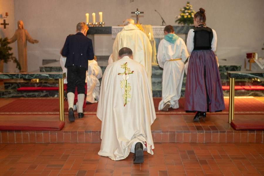 20181125_Pfarrjubila__um_011.jpg