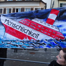 Asyl10c Schiff.jpg