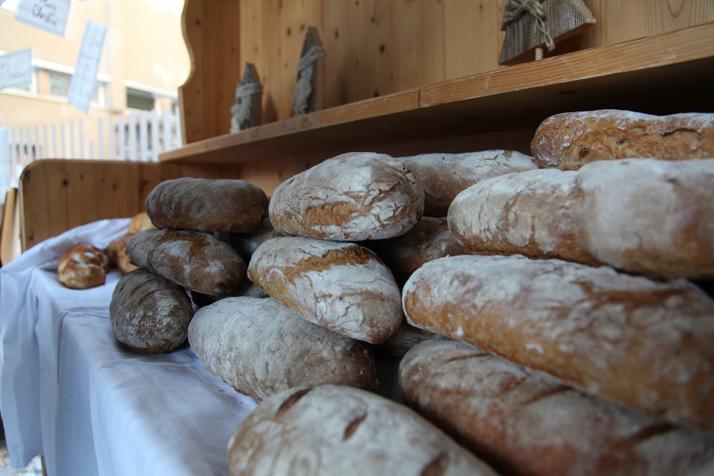 Brot800.jpg