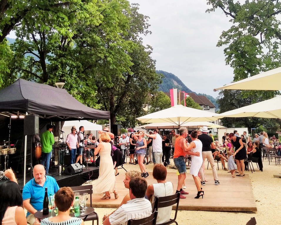 Kultur_Ma trifft sich am Schlossplatz.jpg