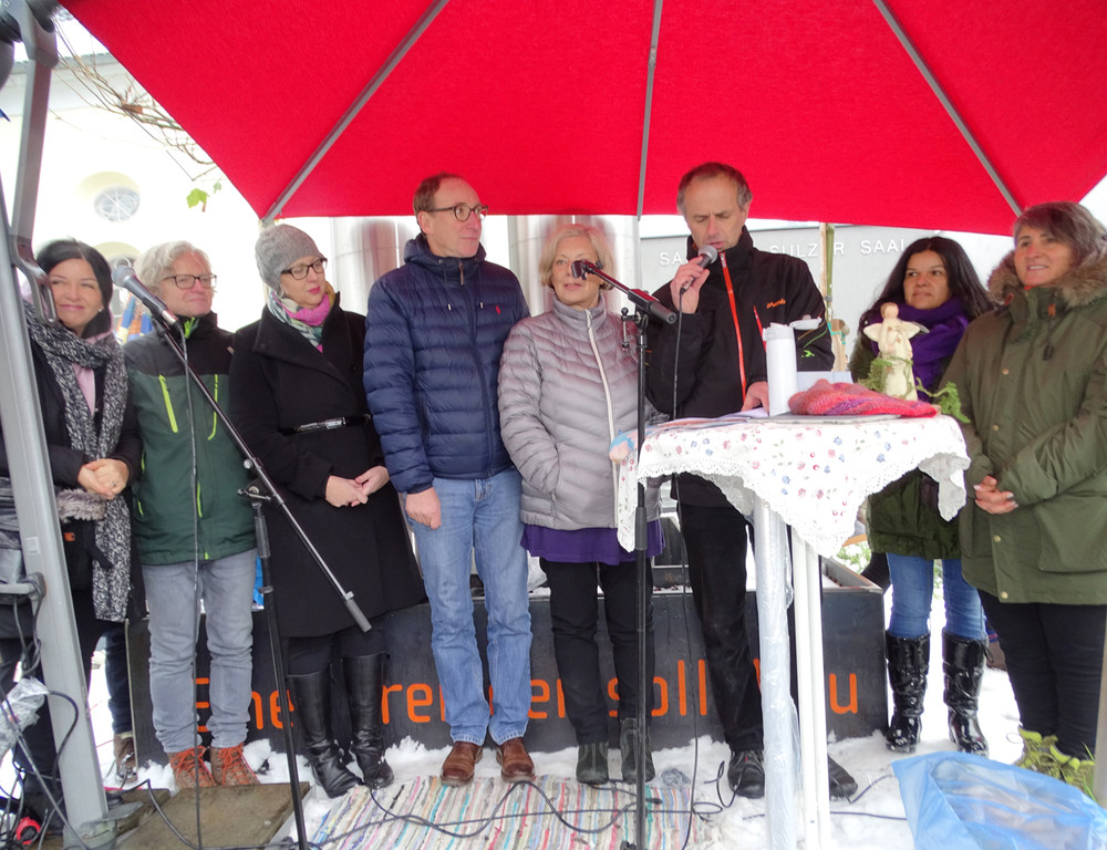 Demo2 Politiker.jpg