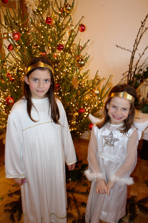 Jesuheim WEIHNACHTSFEIER 20-12-2018 _17_.JPG