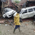 APTOPIX_Indonesia_Tsunami_34535.jpg