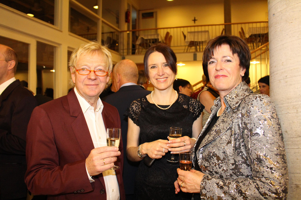 IMG_2068 Zunftball Helmut Patricia und Maria Amann.JPG