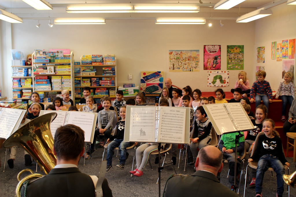 Musikverein NACHWUCHSWERBUNG in der VS C Programm 11-1-2019 _1_.JPG