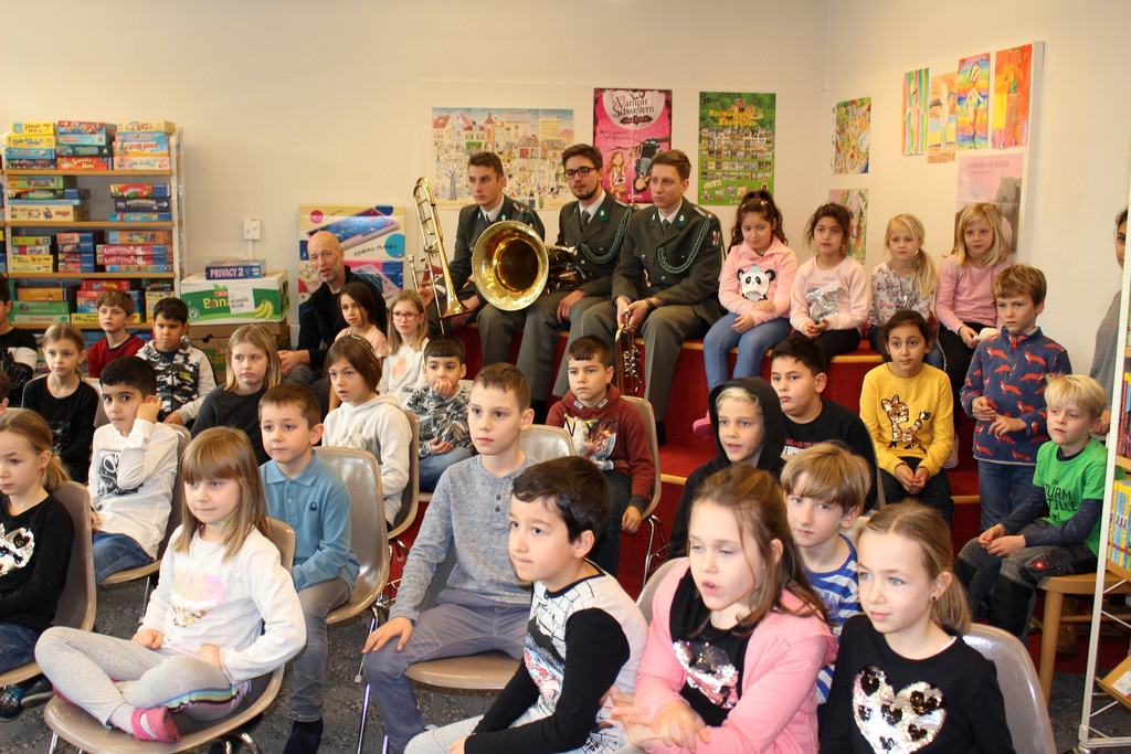 Musikverein NACHWUCHSWERBUNG in der VS C Programm 11-1-2019 _12_.JPG