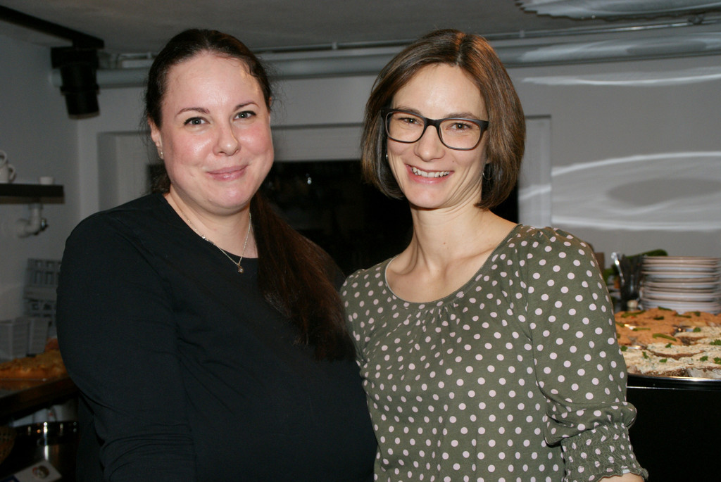 v_li_ Rebecca_ Eva.JPG