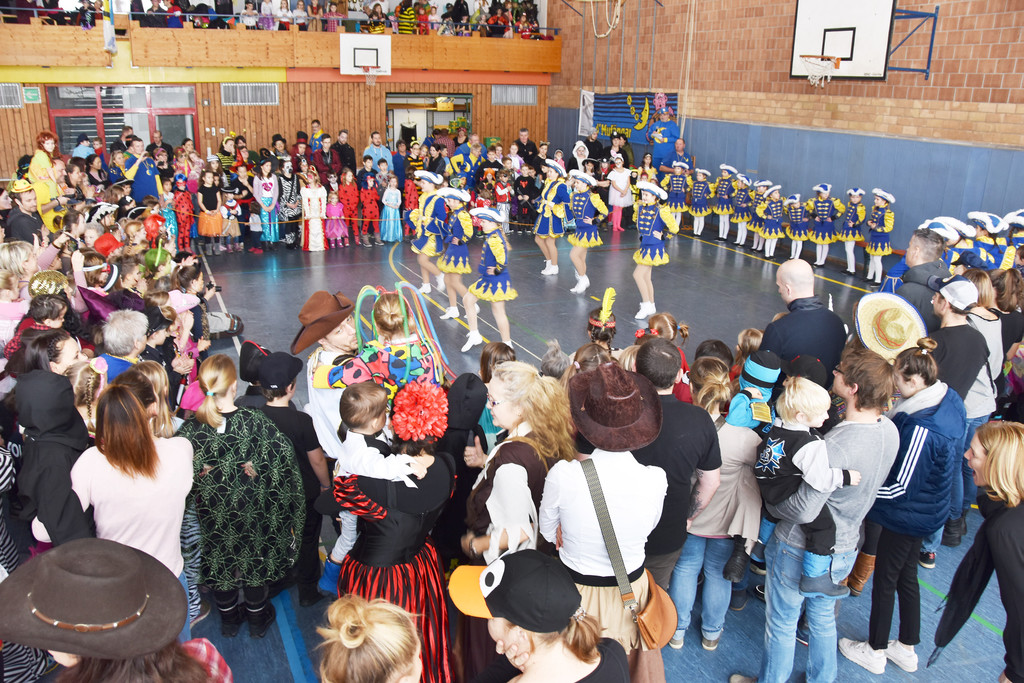 Kinderball  19 18.jpg