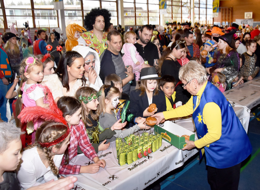 Kinderball  19 157.jpg