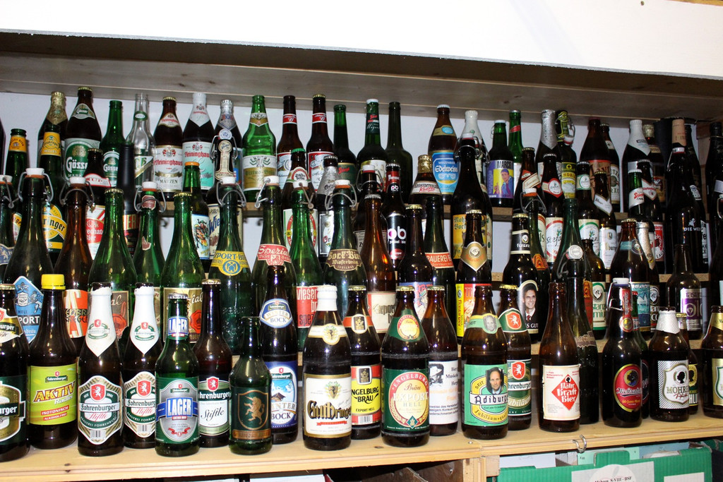 Seibl Hans BIER SAMMLUNG D Ausstellung GARAGE Februar 2019 _27_.JPG