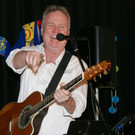 Rudi und die Muntermacher sorgten f__r Stimmung.JPG