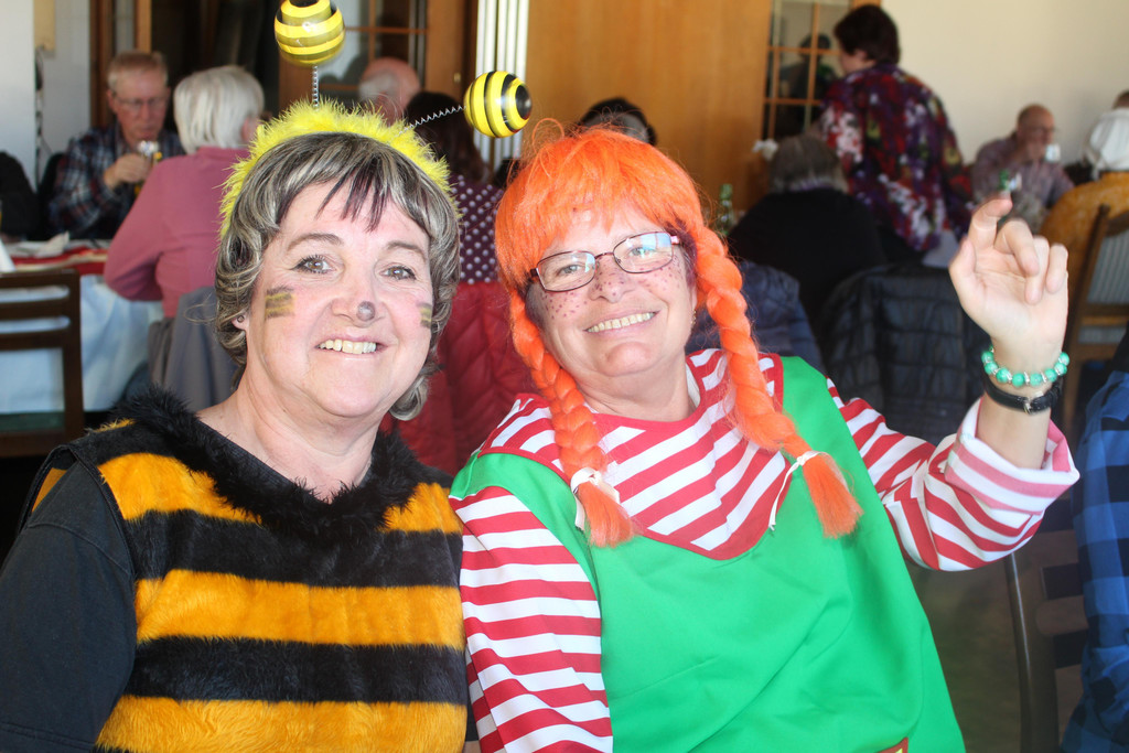 IMG_3309 Annemarie und Karin.JPG