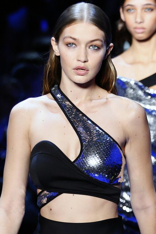 Paris_Fashion_Mugler_1.jpg