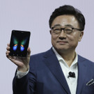 Samsung_New_Phones_39215.jpg