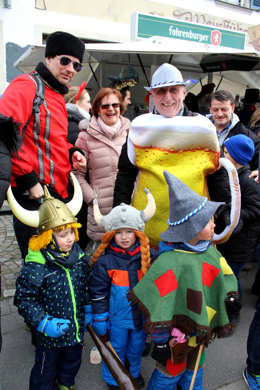 Faschinmg UMZUG H Teilnehmer 24-02-2019 _61_.JPG