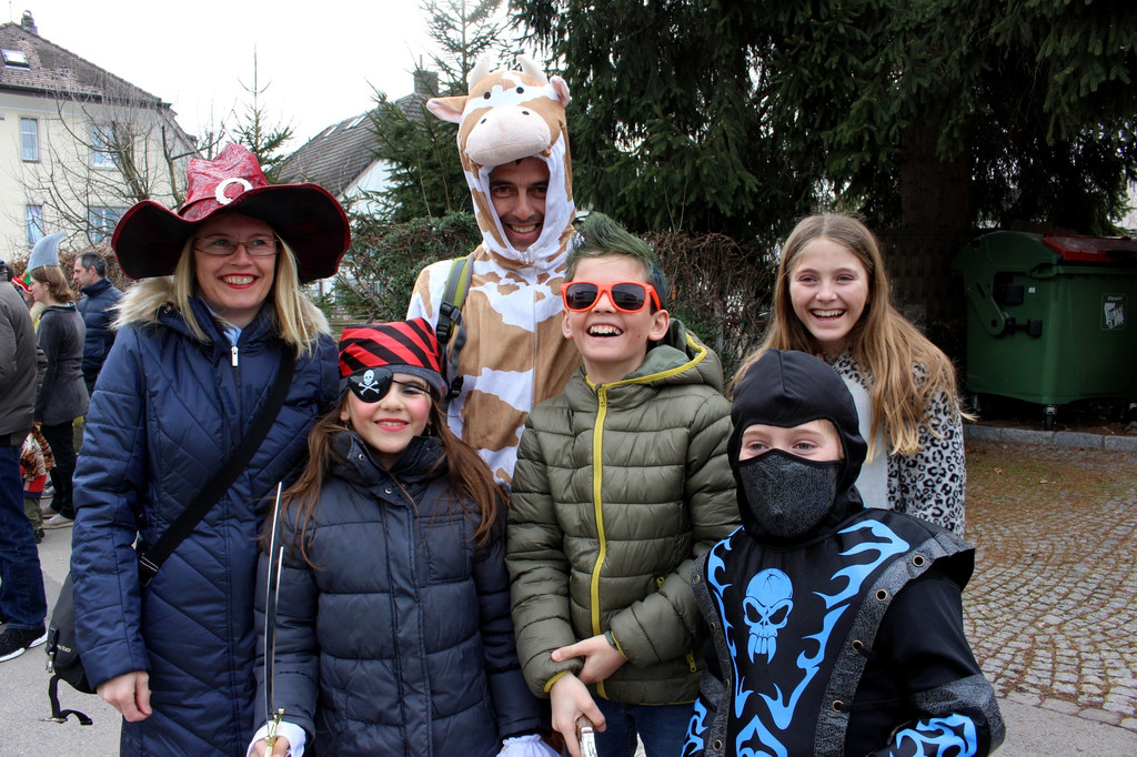 Faschinmg UMZUG H Teilnehmer 24-02-2019 _57_.JPG