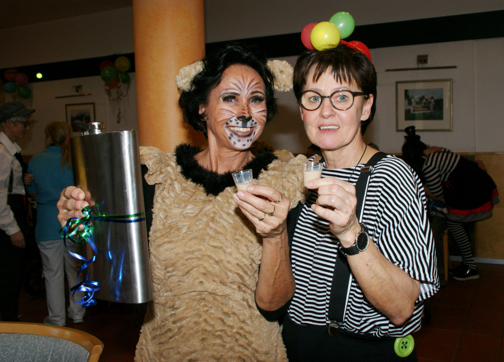 Margit und Christine.JPG