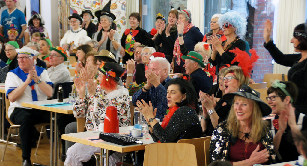 Fasching Oldie Mitanand Symbolfotos TERMIN 2019 _9_.JPG