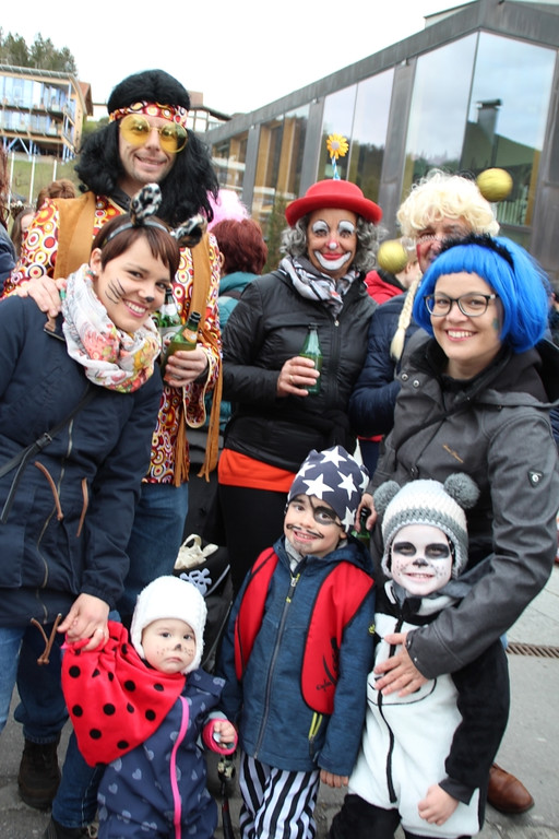 Faschingsumzug Schwarzach 8.jpg
