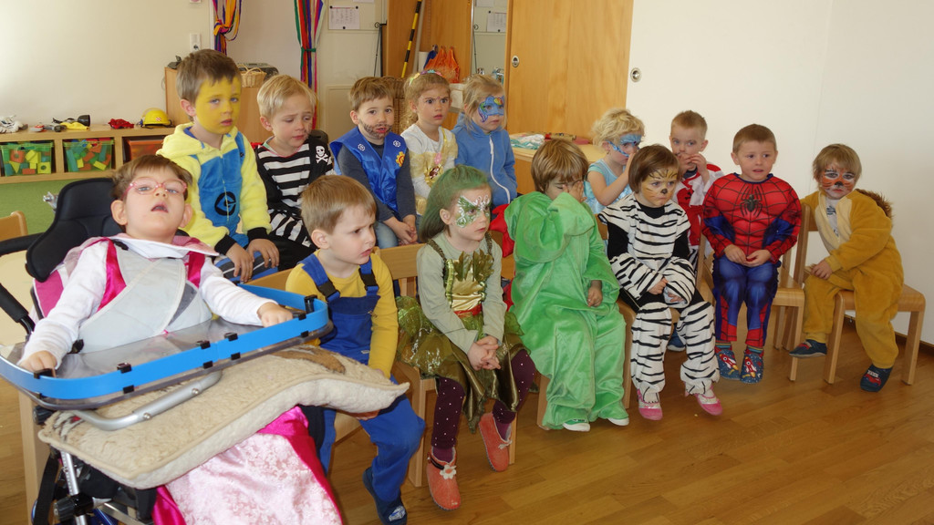 Faschingsfeier_ am 5_3 _92_.JPG