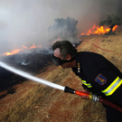 Großer Waldbrand im Norden Athens ausgebrochen II