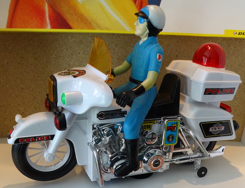 Willi6b Polizei _.jpg