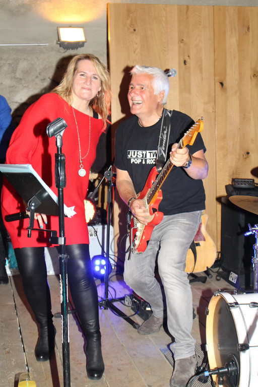 IMG_4802 Just Two Band.JPG