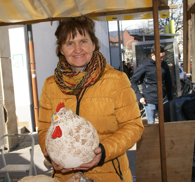 Bernadette Bereuter_ seit 25 Jahren in Sachen Ton am Werk.JPG