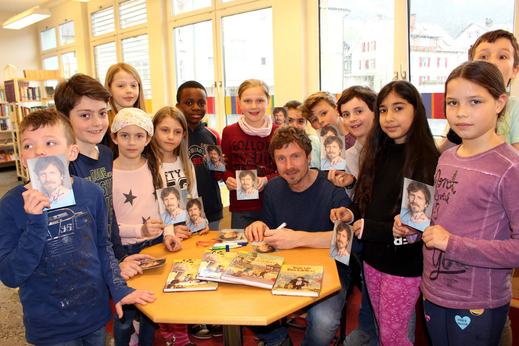 Lochau B__cherei LESUNG mit OLIVER SCHERZ f__r die Volksschule M__rz 2019 _3_.JPG