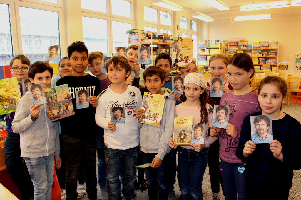 Lochau B__cherei LESUNG mit OLIVER SCHERZ f__r die Volksschule M__rz 2019 _4_.JPG
